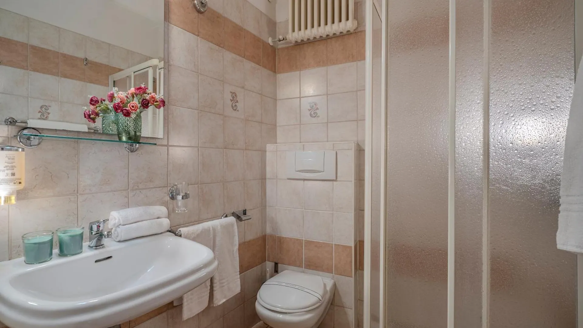 Hotel King Rimini 3*,  Italy